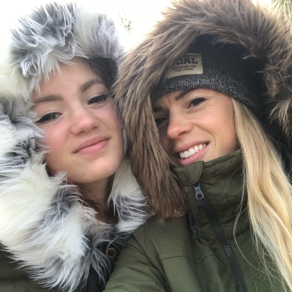 Meet your Posher, Sadie joy - Picture 1 of 1